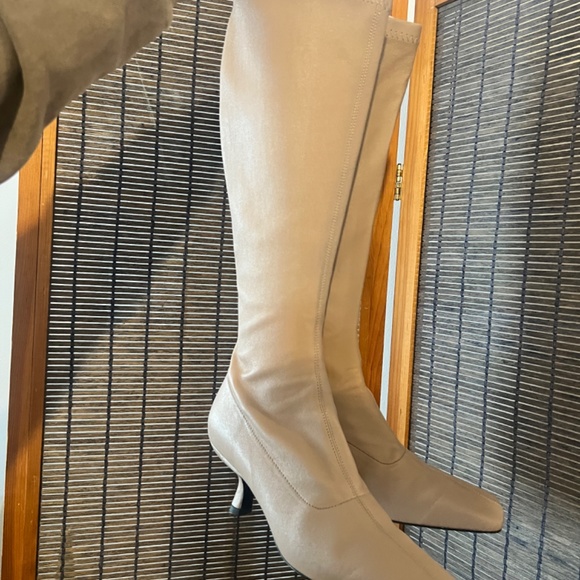 By far mid heel boots - Picture 2 of 2